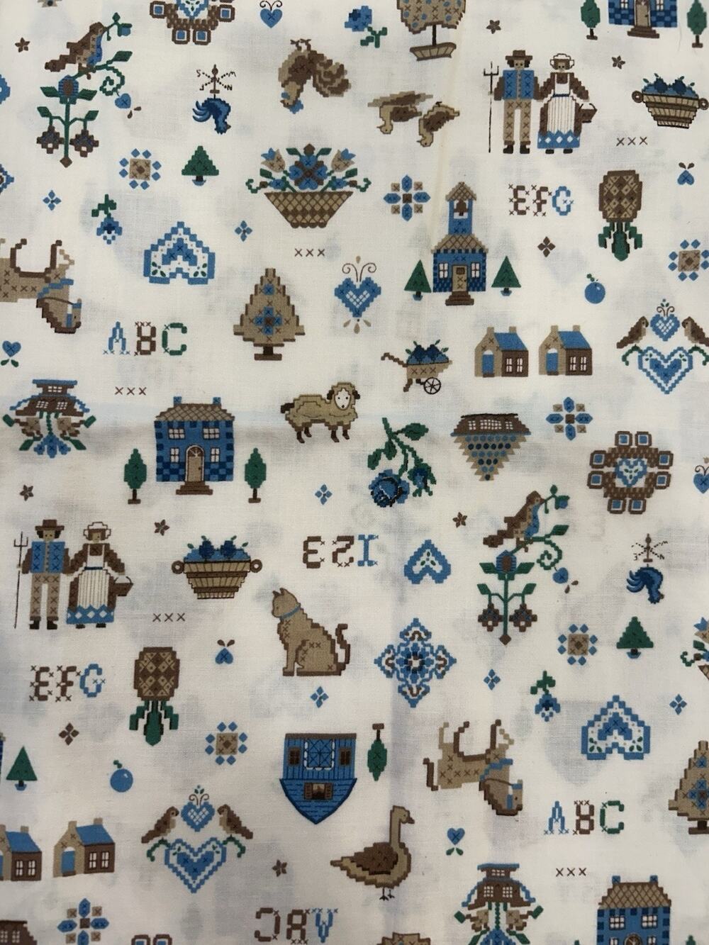 Vtg Cranston Fabric Cross Stitch Print Sampler Country Folk Art on Cream 1.75yd
